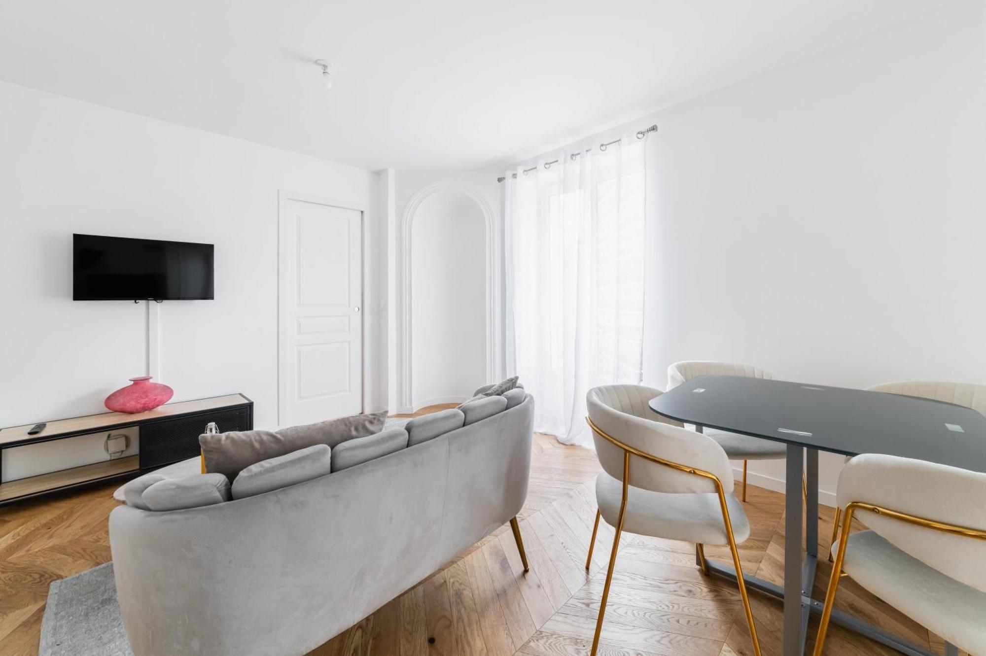 3 Pieces 55m2 Proche Metro - 15 - 4p * Paris