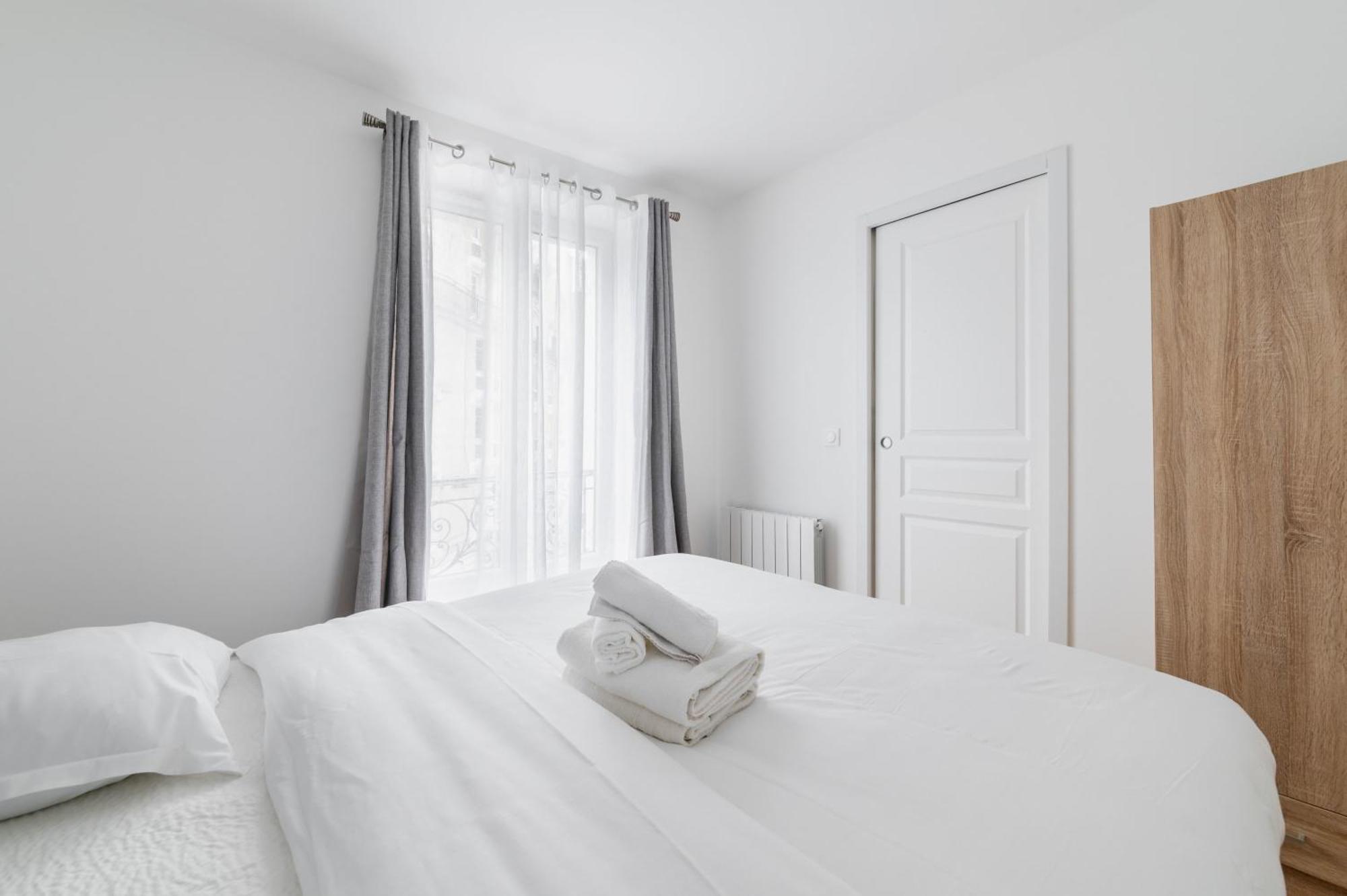 3 Pieces 55m2 Proche Metro - 15 - 4p Apartment