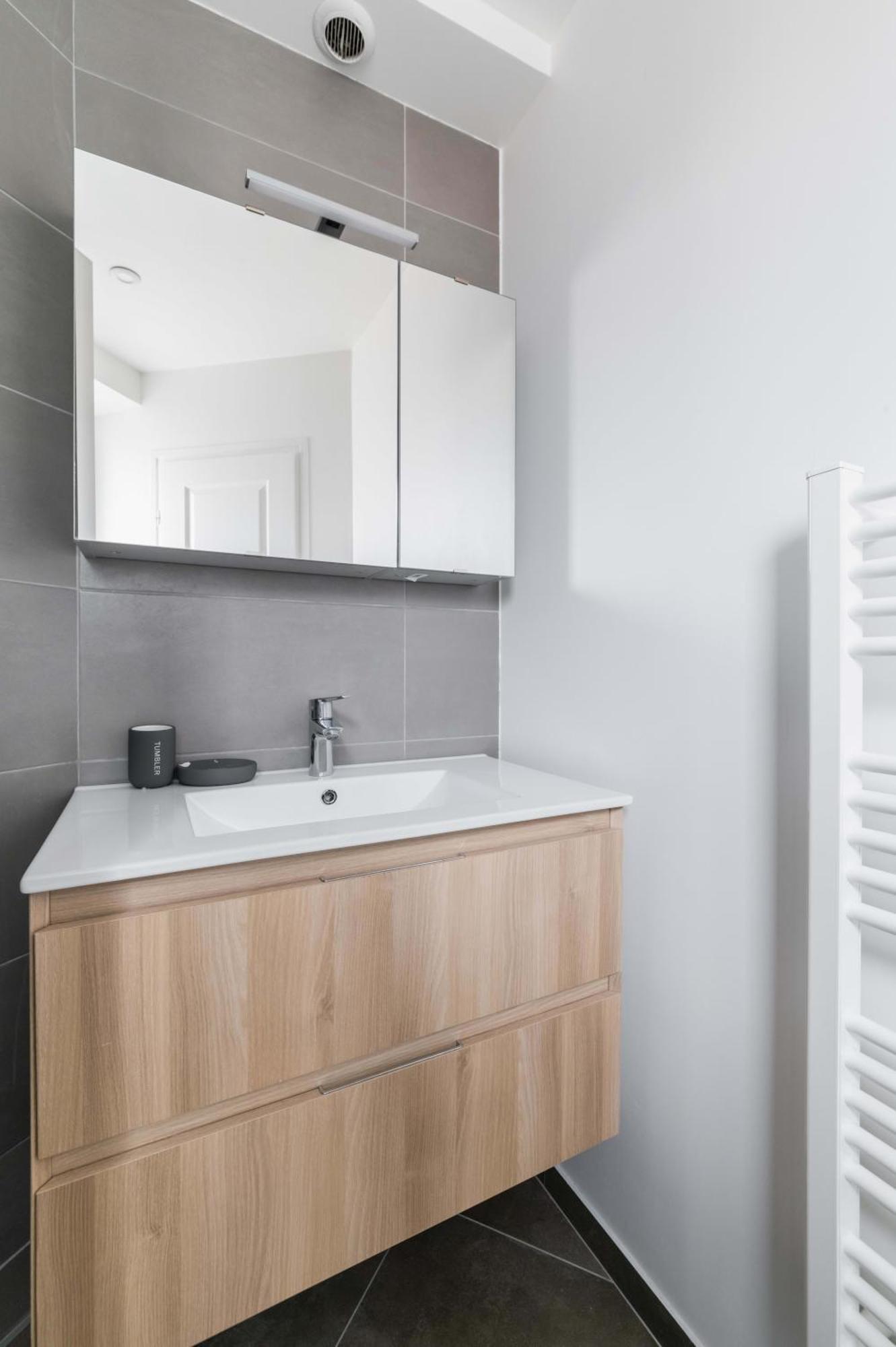 Apartment 3 Pieces 55m2 Proche Metro - 15 - 4p