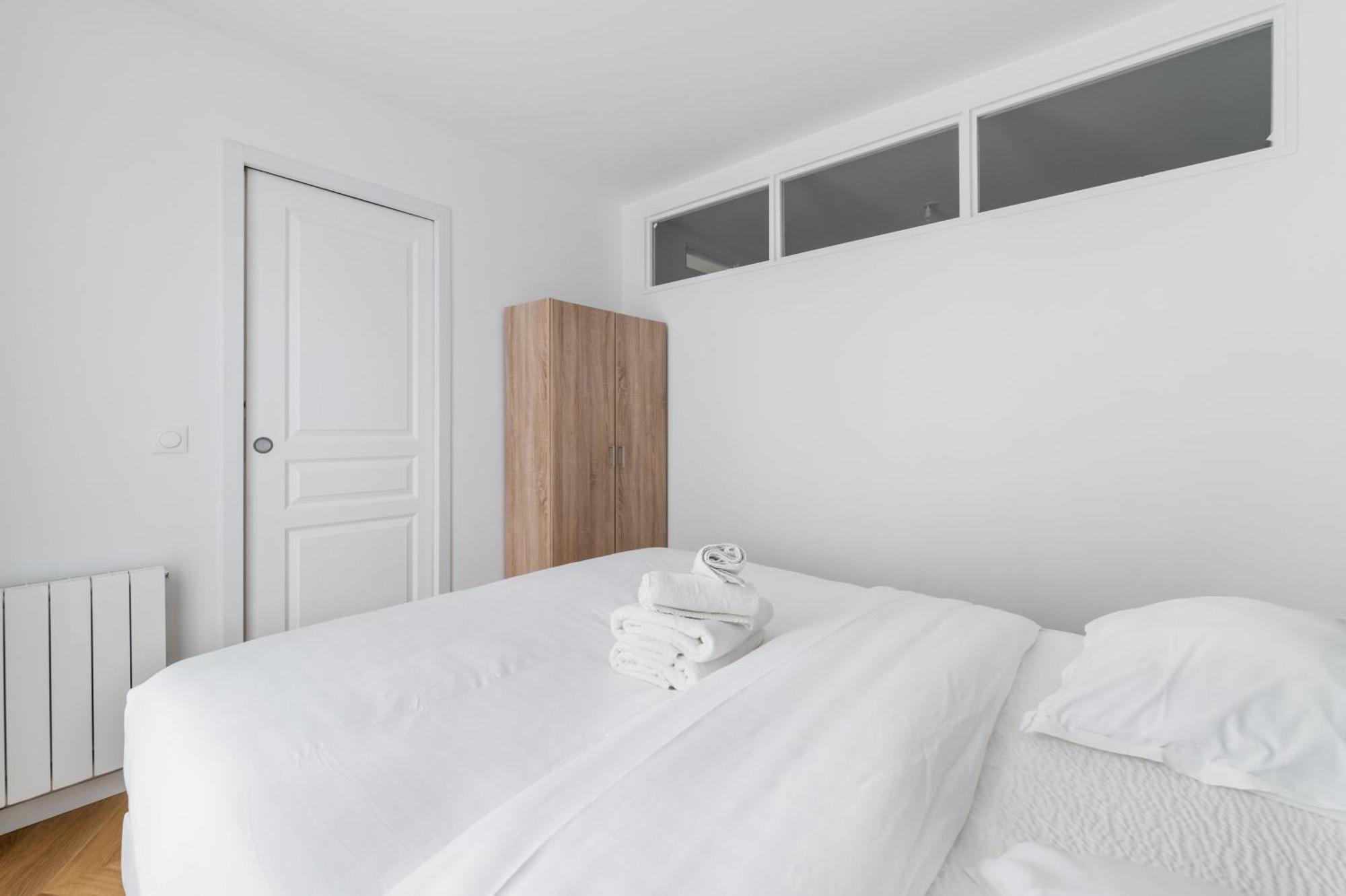 3 Pieces 55m2 Proche Metro - 15 - 4p Apartment