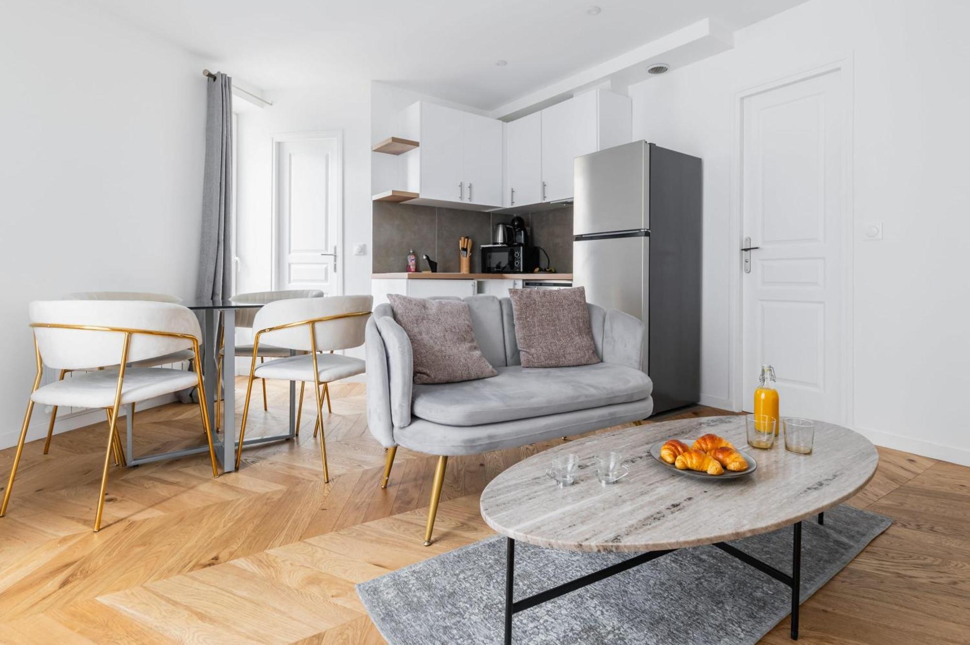 3 Pieces 55m2 Proche Metro - 15 - 4p *